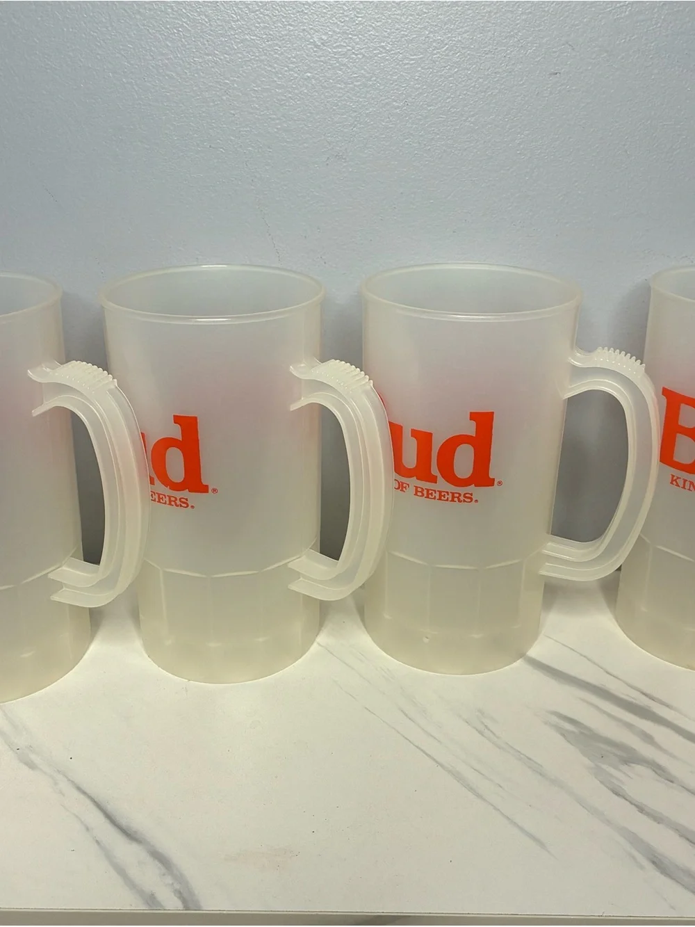 Budweiser Vintage Frosted Plastic Beer Mugs Set of 4 Bud King of Beers USA